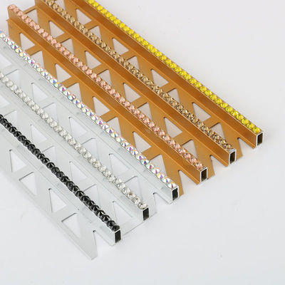 Der Aluminiumlegierungsverdrängungsboden/die Fliesenzielliniebügelordnungen