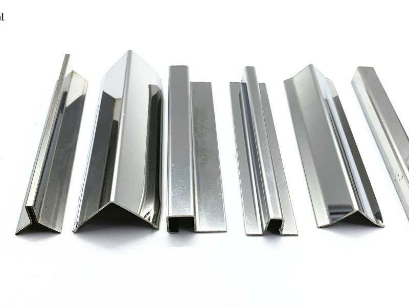 Innerhalb Eckedelstahl-Metallbullnose Grenzrand-Ordnung 2.5m