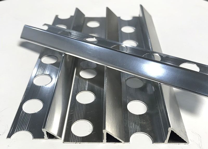 Aluminiumrandstreifen-trimmen Aluminiumfliesen-Rand schließend EckRandstreifen