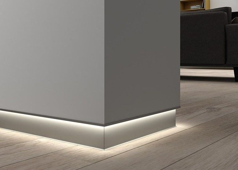 Aluminiumlegierungs-Profil geführte Fussleiste-Linie Aluminiumverdrängtes Eckprofil der hohen Qualität des Licht-LED