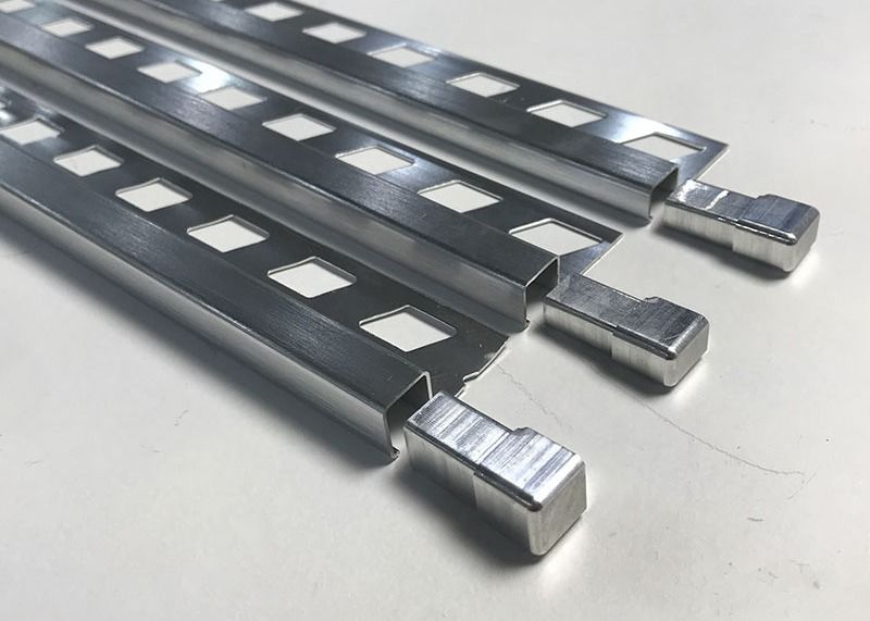 Aluminiumverdrängungs-Profil-Kundenbezogenheit für Aluminiumfliesen-Rand-Ecken-Ordnungs-Streifen