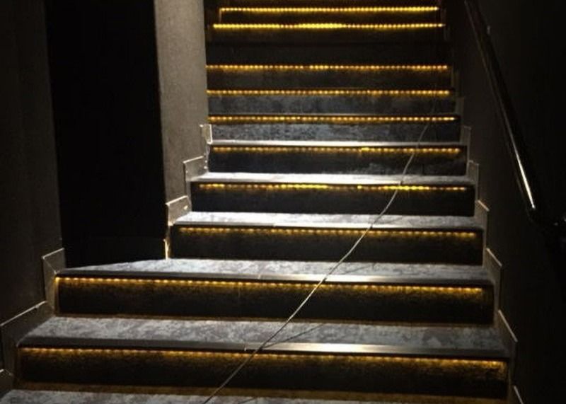 Treppe, die Antigleiter Aluminium-LED abstreift, profiliert Aluminiumverdrängungs-Profil