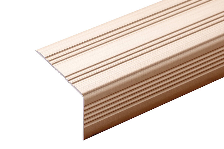 Haus-Treppe, die Antibeleg-Streifen-Aluminiumfliesen-Ordnung riecht