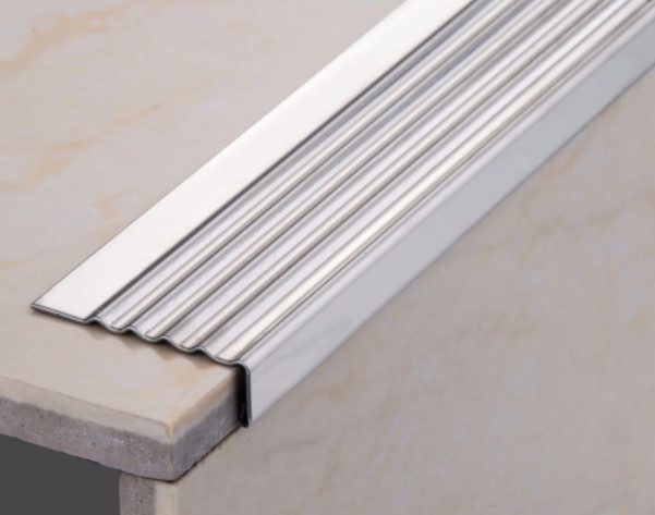 Kundengebundener Aluminiumfliesen-Ordnungs-Boden-Rand-Übergangs-Streifen